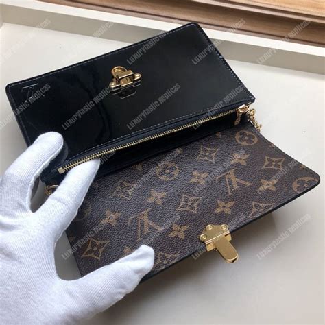 louis vuitton cherrywood wallet